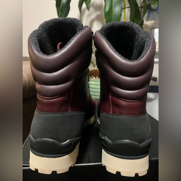 The North Face Cryos Hiker Boots - Picture 4 of 7